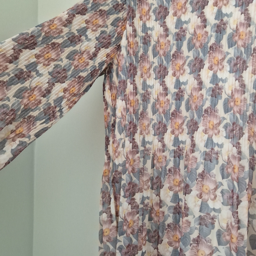 Wilfred Pink Sheath Dress with Bishop Sleeves - Picture 3 of 5